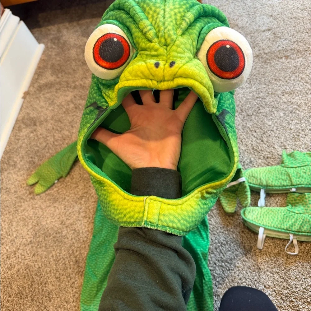 Disney Tangled Pascal Costume-18M - Picture 3 of 4